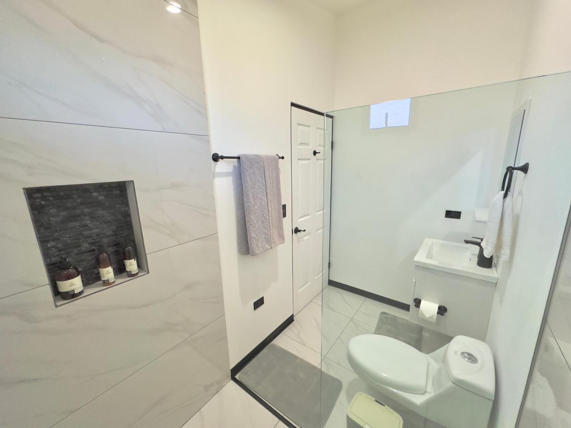Black & White Apartments Monteverde Exterior photo